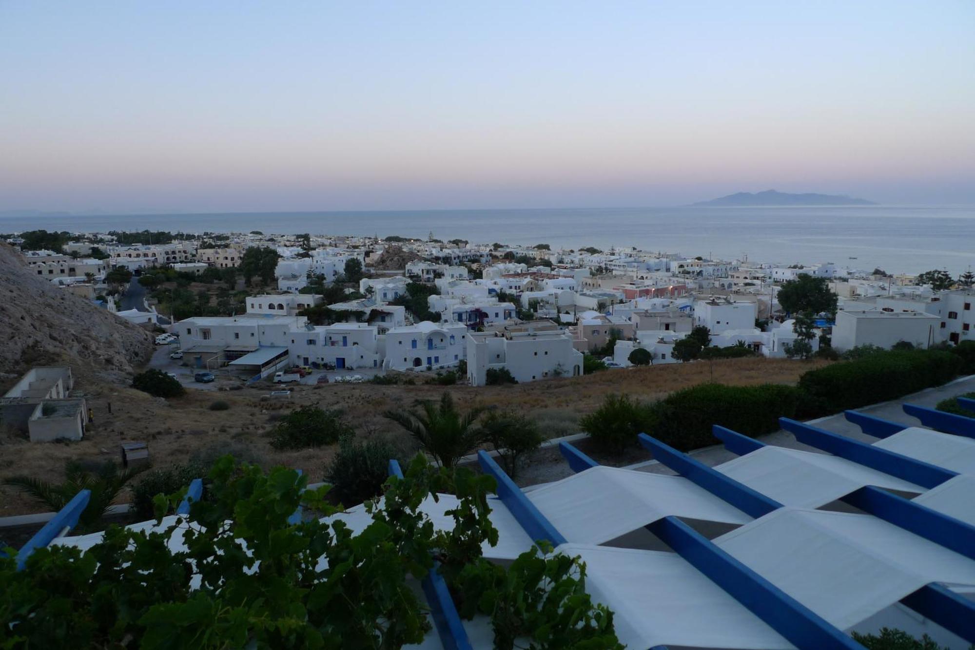 Aegean View Hotel Kamari  Exterior photo